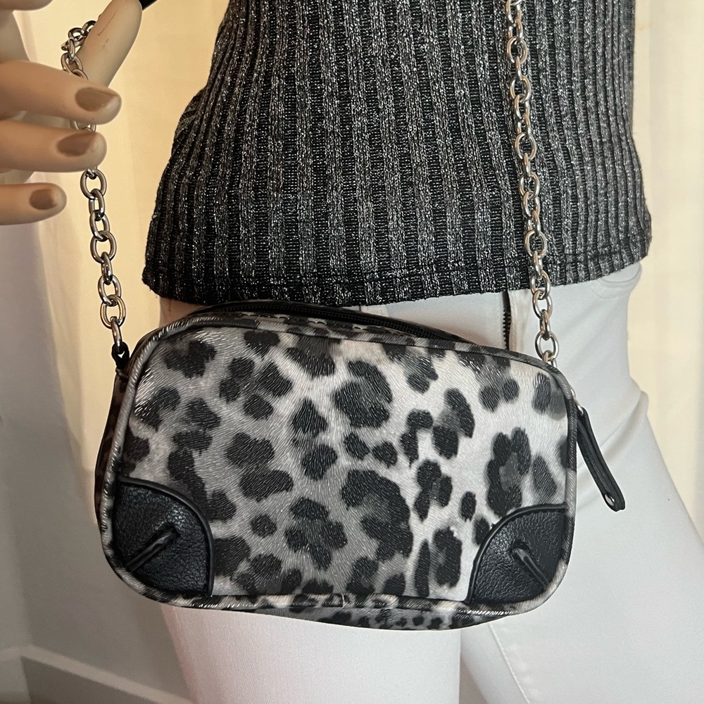 5 for $20 🌹 NWOT Leopard print crossbody bag